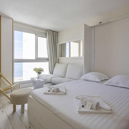 Superbe Studio Face A La Mer Acces Direct Plage Biarritz Exterior photo